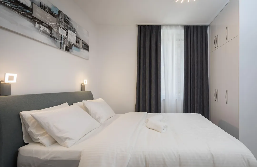 Luxury Studios & Rooms Seven-1