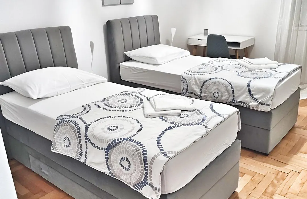 Apartment Anamarija-Bacvice-1