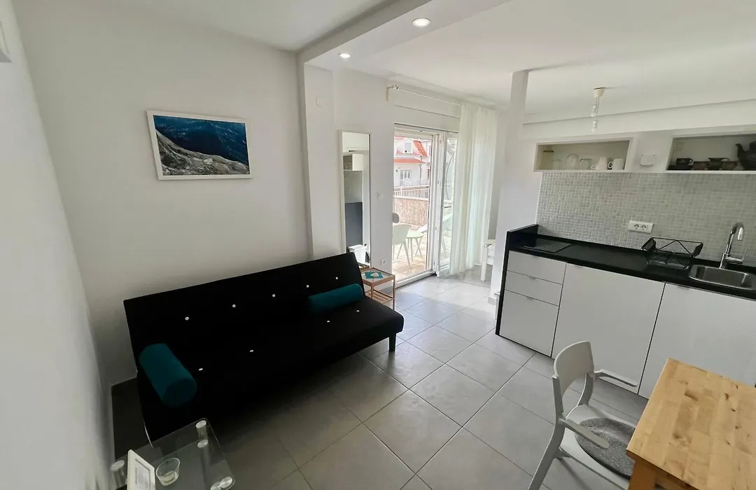 Issa Apartment-1