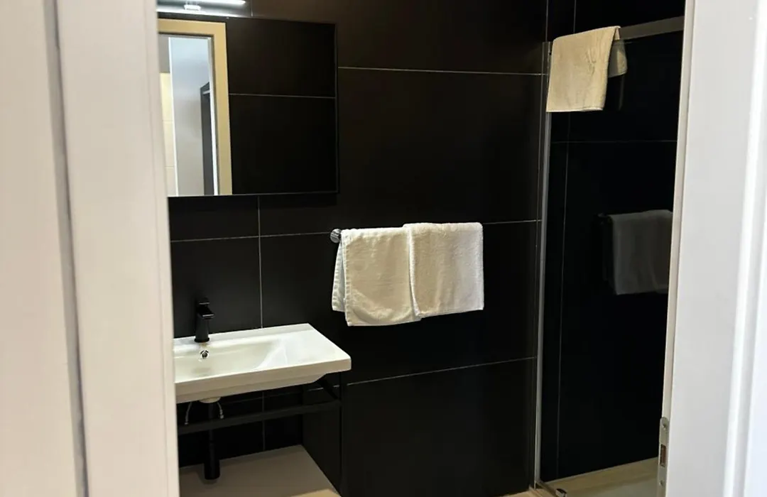 Hotel Elu Iris-1