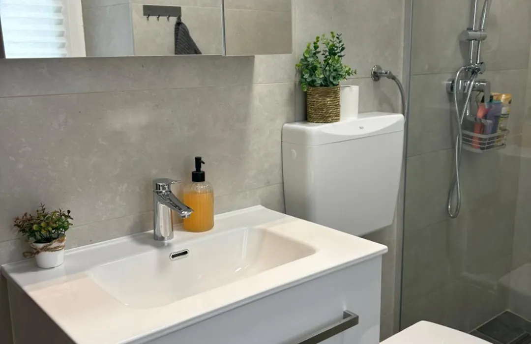Boutique Room Kaja Walk To Old Town & Riva-1