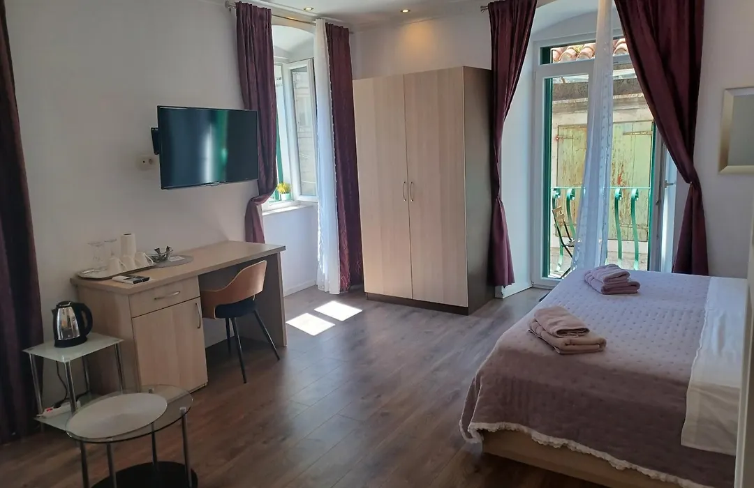 Jr Luxury Guesthouse-1