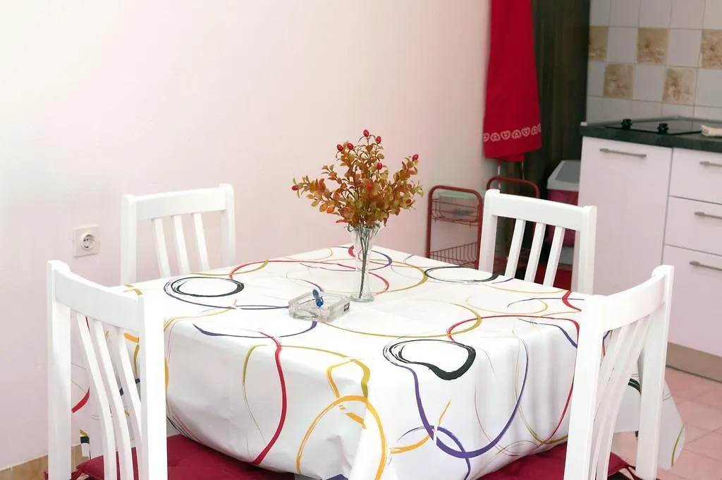 Apartment Rima-1
