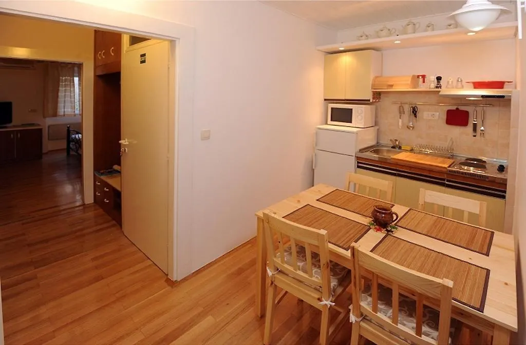 Studio Pistura-1
