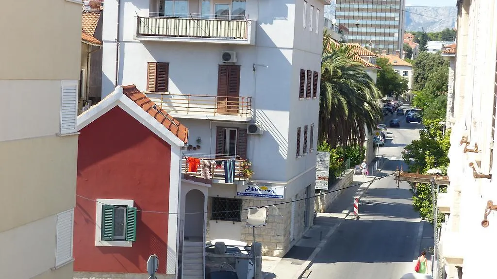 Beach Apartment Bacvice-1