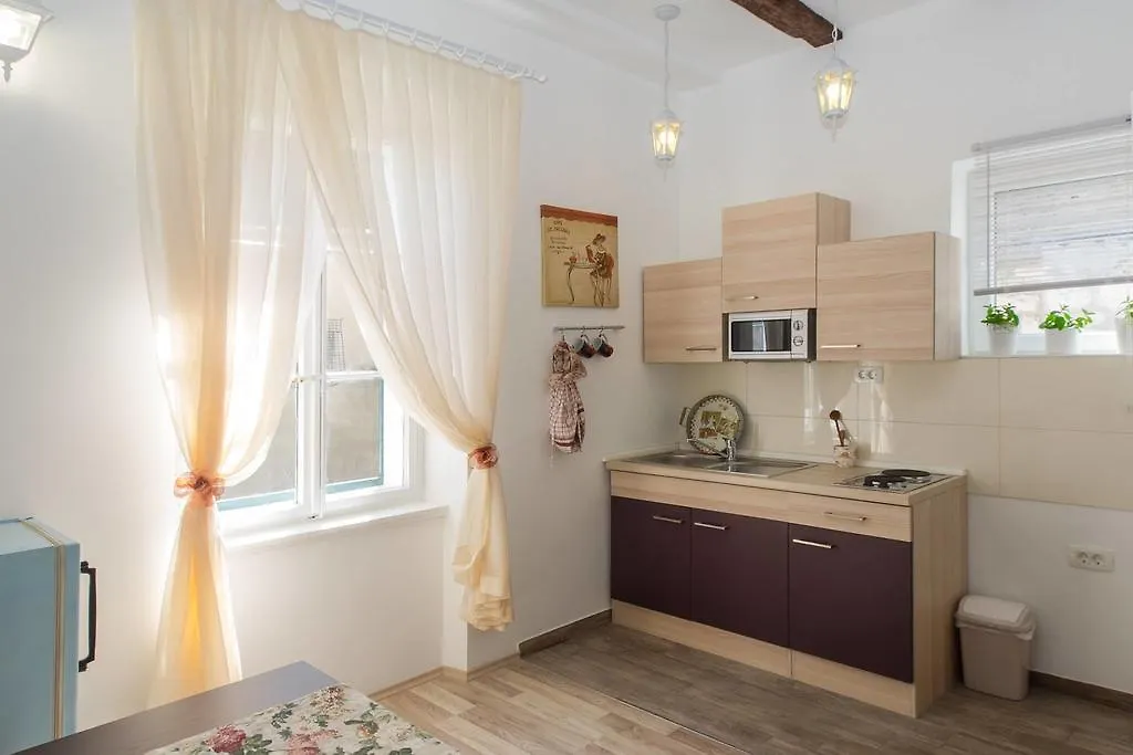 Apartment Bosa-1