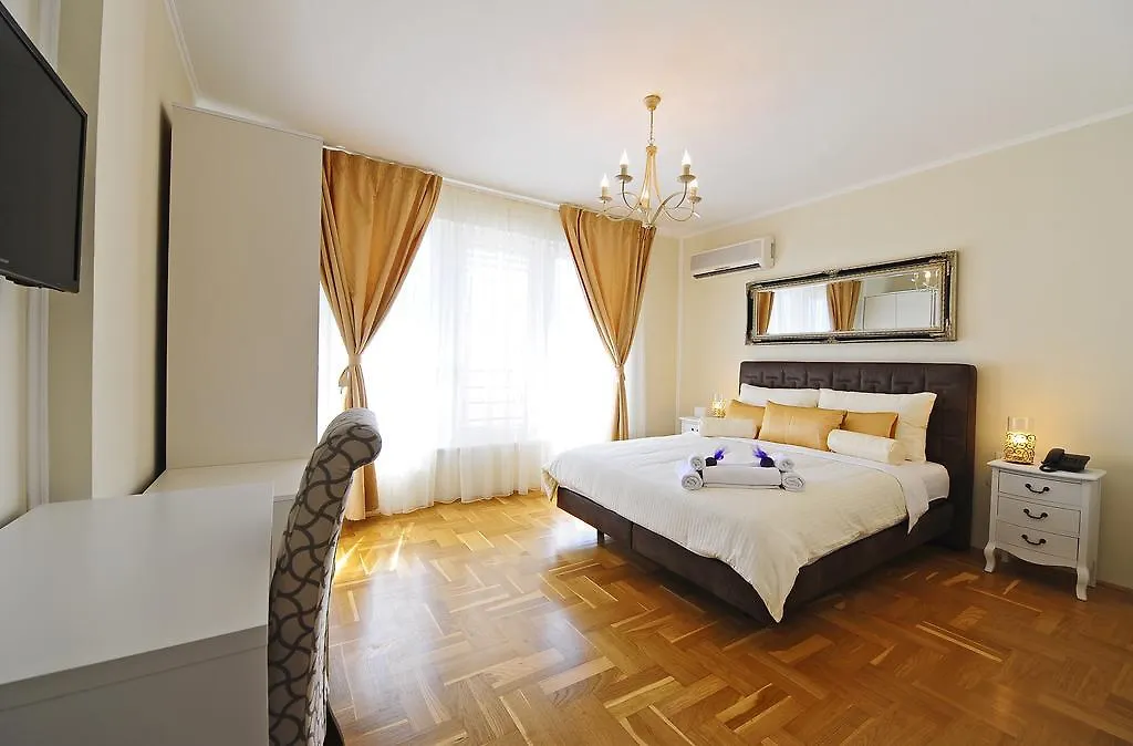 Avant Garde Luxury Rooms-1
