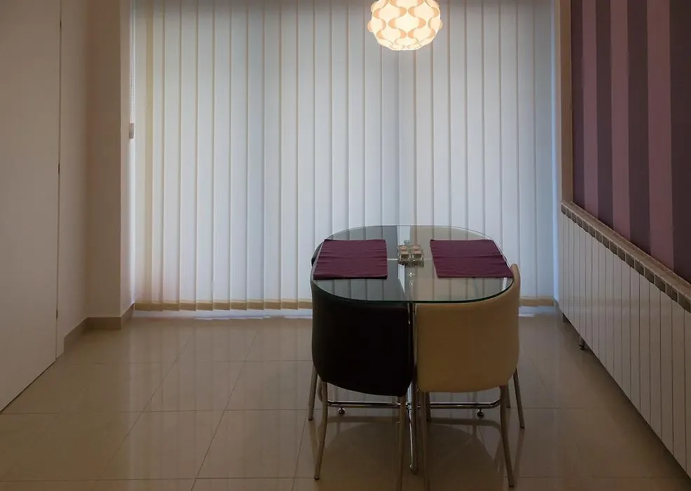 Apartments Lana 2-1