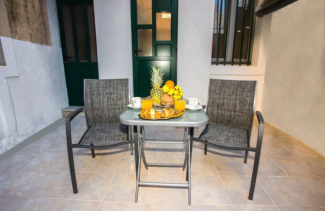 Studio Apartment Vasilj-1