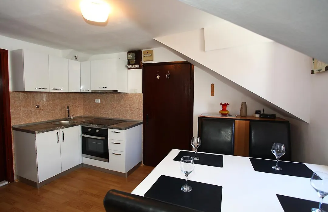 Apartment Lea-1