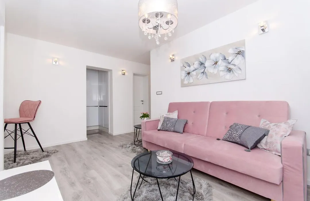 Apartment Luxury Center-1