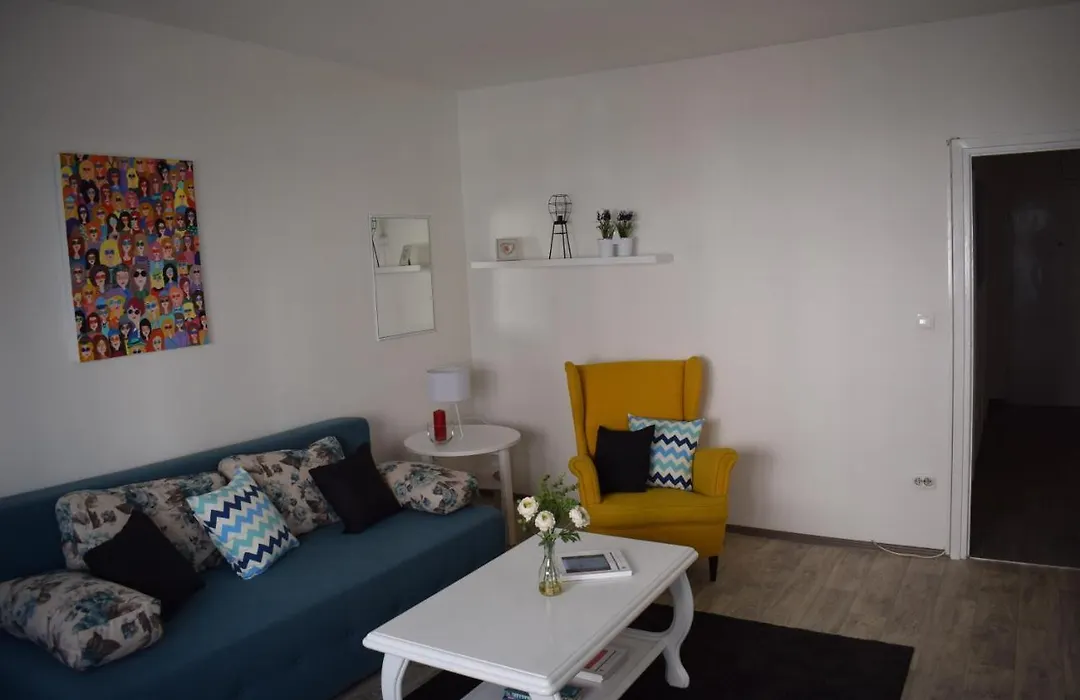 Apartment Optimist/Downtown-1
