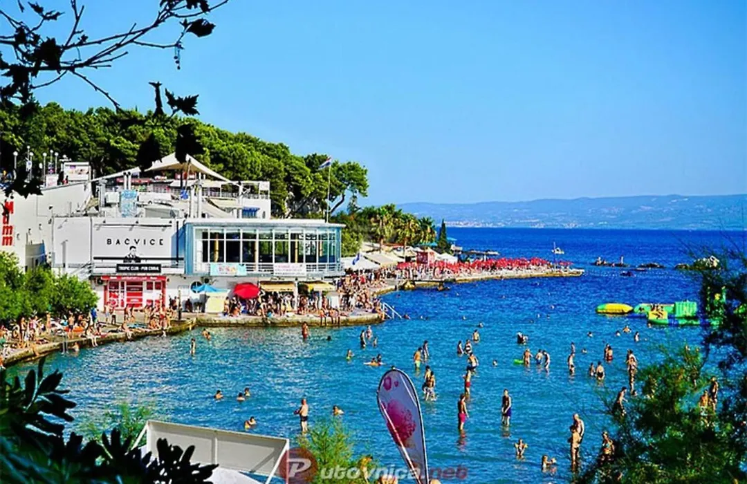 Gaius Aurelius Valerius In Split Centre-1