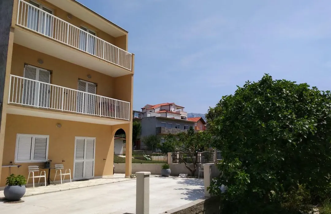 Apartment Filip Vedran-1