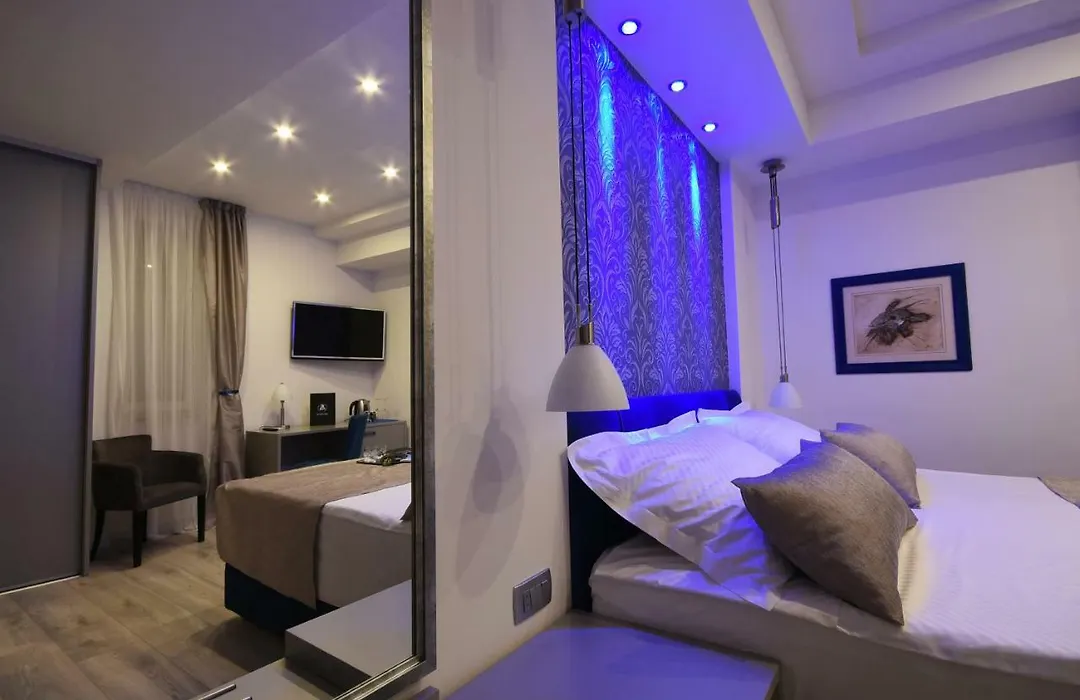Argenta Luxury Room-1