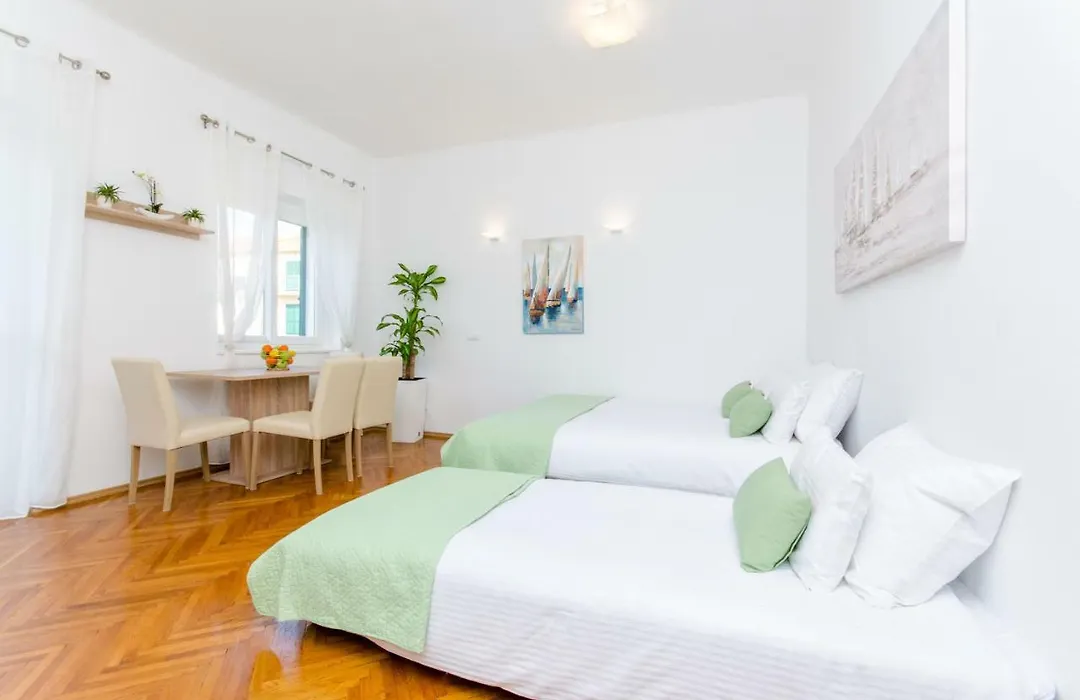Apartment "Pomalo"-1
