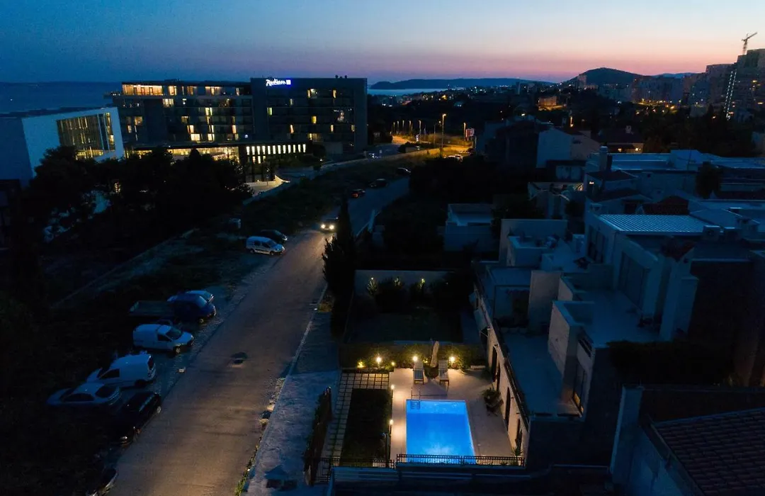 Melody M Apartment With Private Pool-1