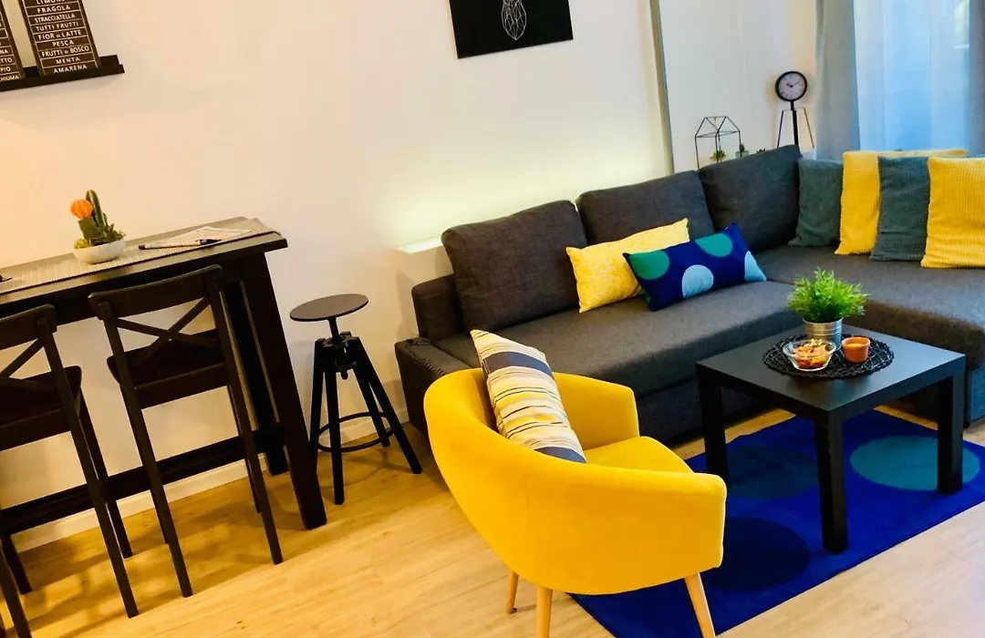 Split Right Place****Cozy And Completely New-1