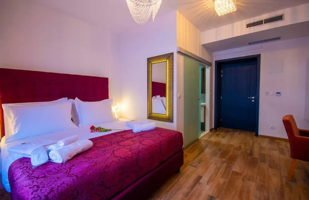 Center Luxury Rooms 1-1