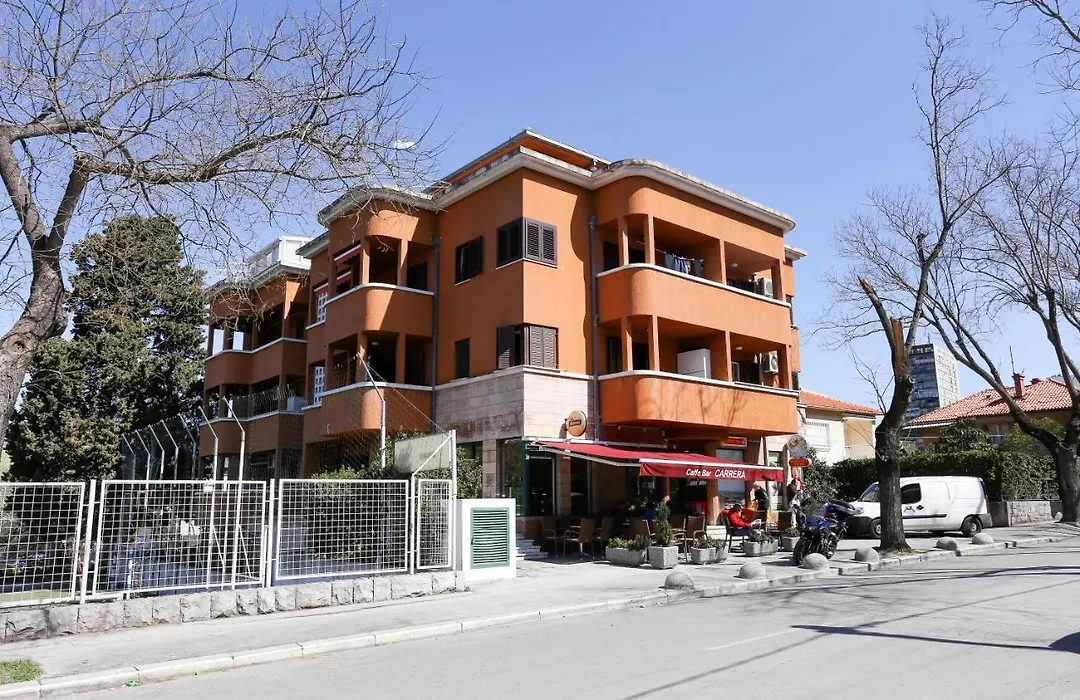 Luxury Apartment Ela-1