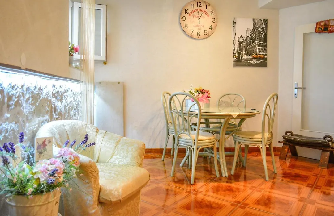 Bingo Apartment-1