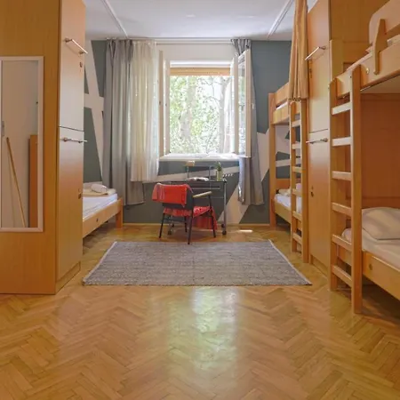 Tchaikovsky Hostel Split-3