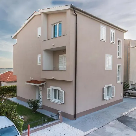 Apartments Lusani-2
