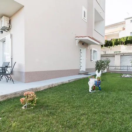 Apartments Lusani-3