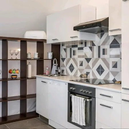 Just Like This - Cityapartment With Netflix-2