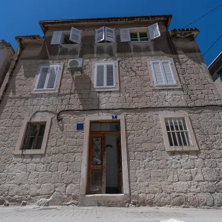 Kira, One Bedroom Apartment In Old Town-3