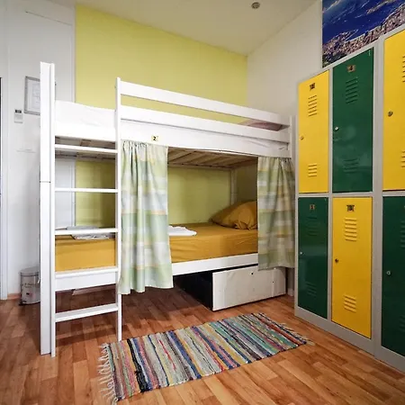 Oasis Hostel-2
