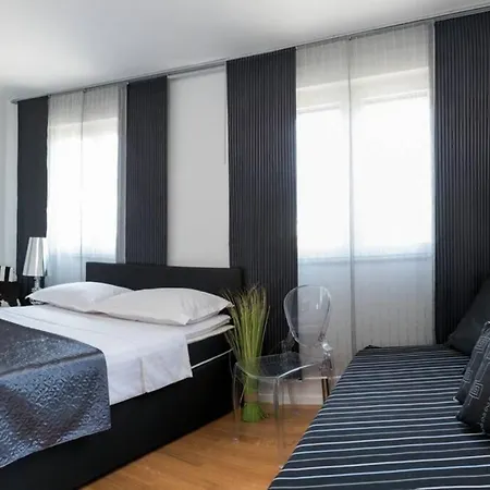 Ensidia Luxury Suite-2