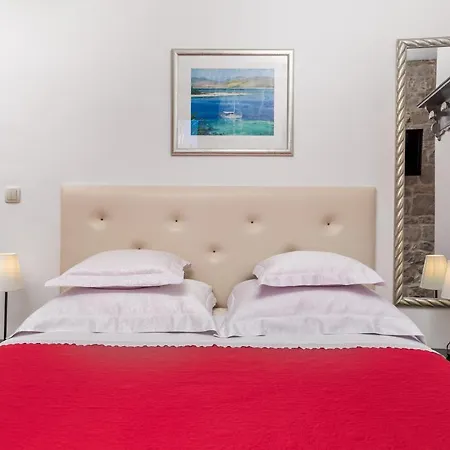 Captain'S Guest House-2