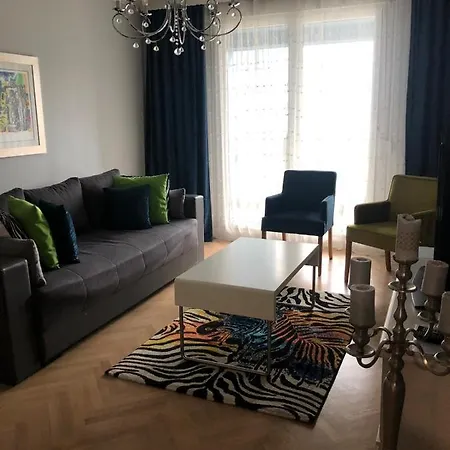 Apartment Sandra, With 2 Bathroom, Wi-Fi, Private Parking-2