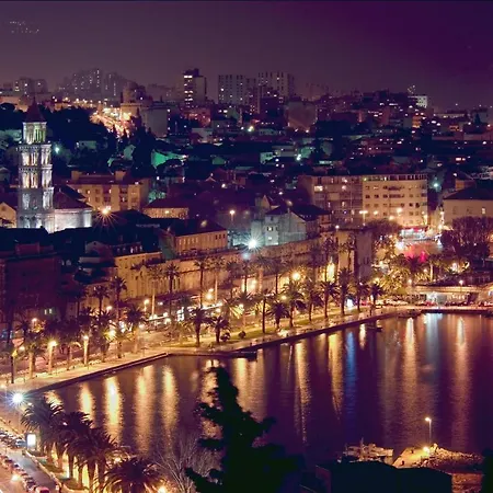 Luxury App Old Town Palace-2