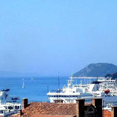 Apartment Port View-5 Min From Center-2