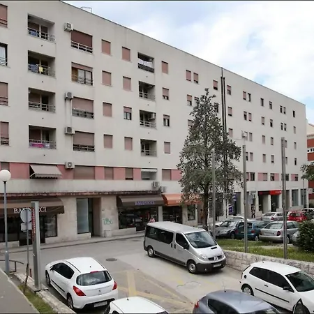 Apartment Lovret-3