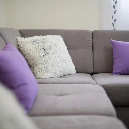 Too Sweet Apartment 1-3