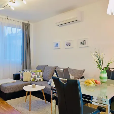 Green Apartment-2