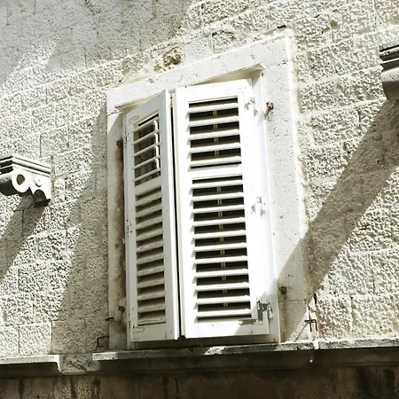 Palace Wall Residences-2
