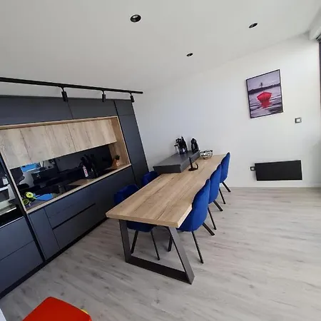 Family Apartment Split-3