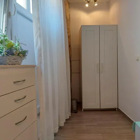 Apartment Meri-2