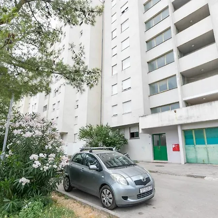 Apartment For 2, Balcony, Wi-Fi, Public Parking, Private Entrance-2