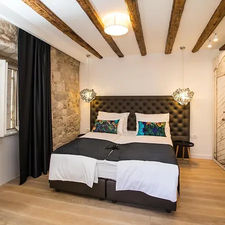 Spalato Luxury Rooms-2