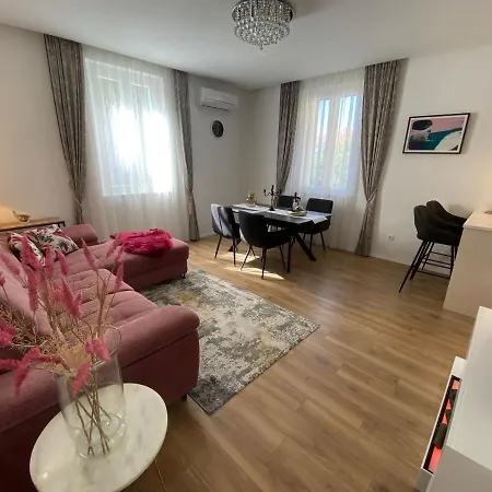 Apartment In The City Center-2