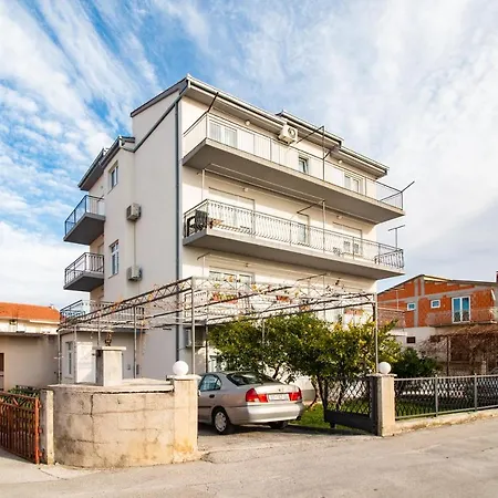 Apartments Mihael-3