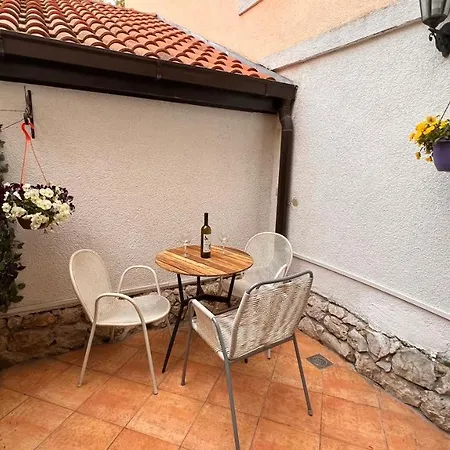 Guesthouse F-3
