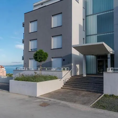 Zigo Modern Studio Apartment Near Beach-2