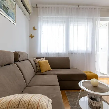 Apartments Plokite-2