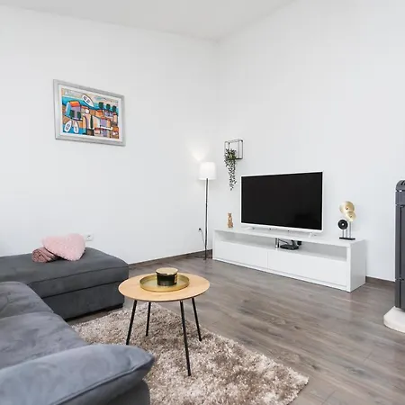 Bloom Apartment-3